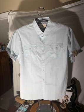 Free Planet Men's Pale Blue Short-Sleeve Button-Down Shirt